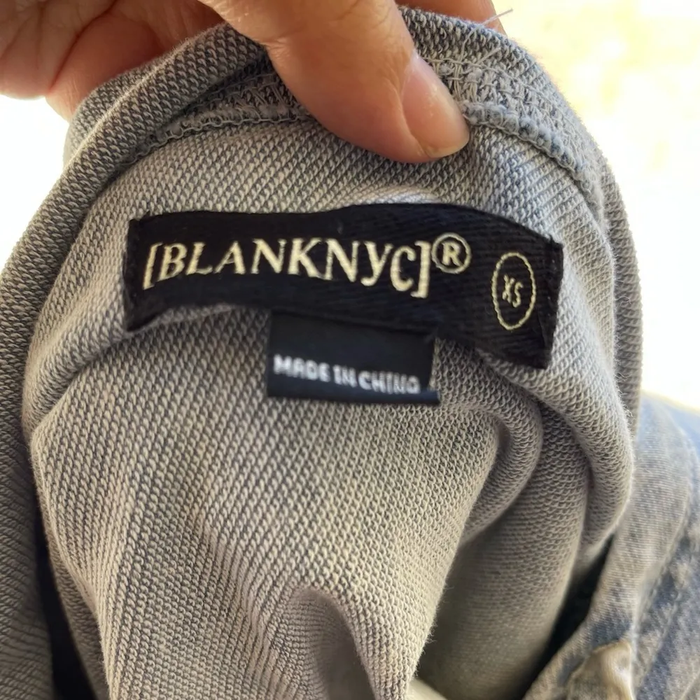 BlankNYC Pullover Hoodie size XS - Image 3