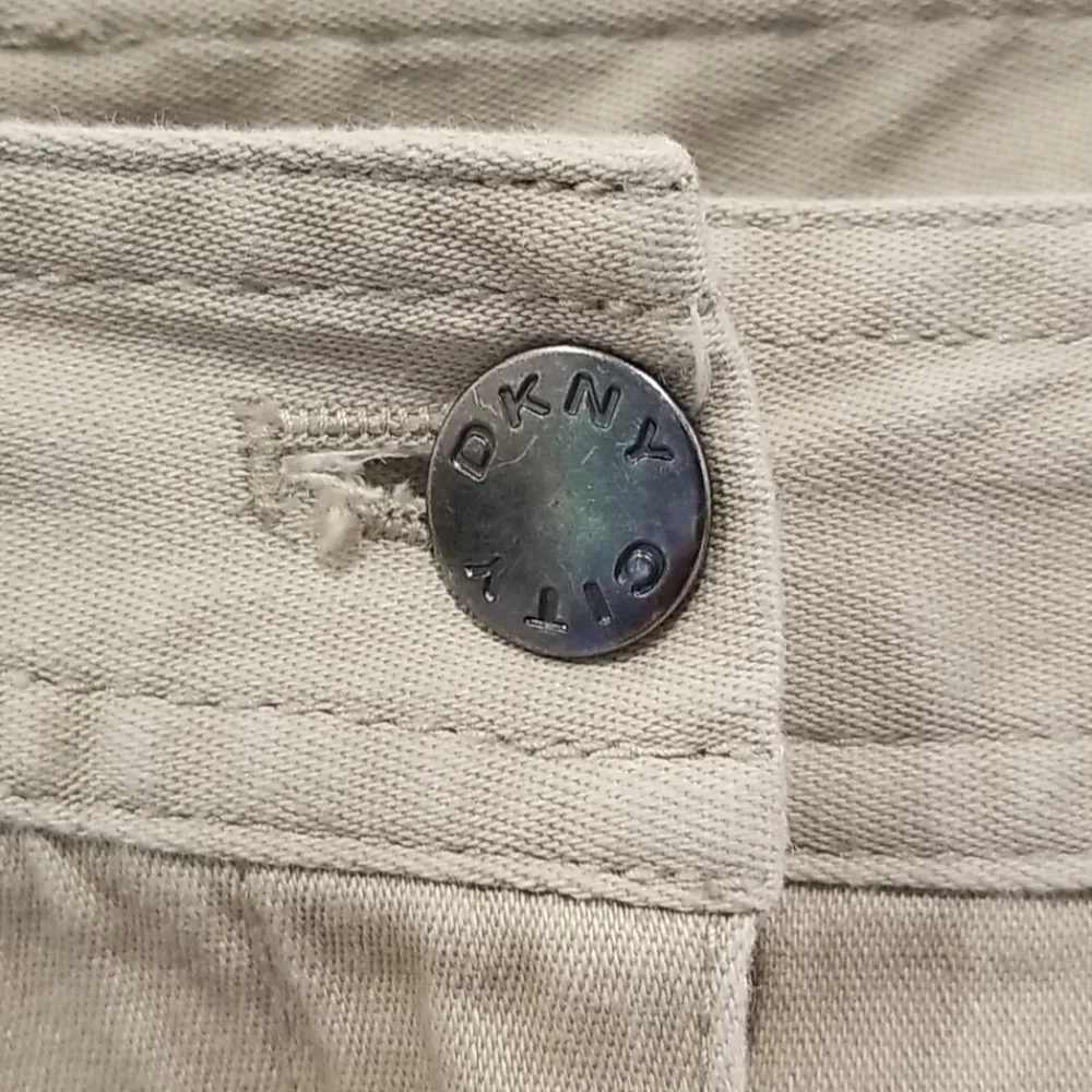 💕DKNY💕 Khaki Cargo Ankle Cropped Pants - Image 4