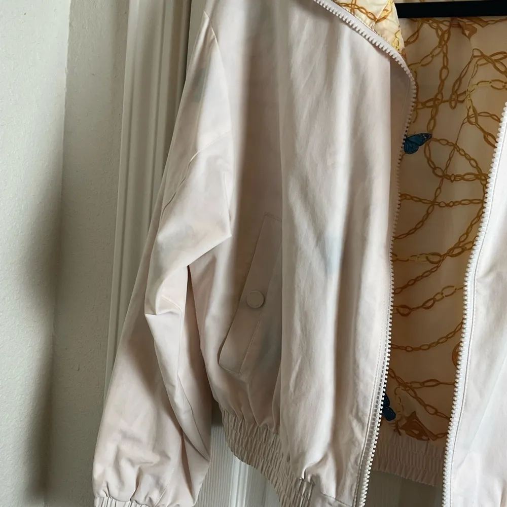 Guess  Della Cropped Bomber Jacket size small - Image 5