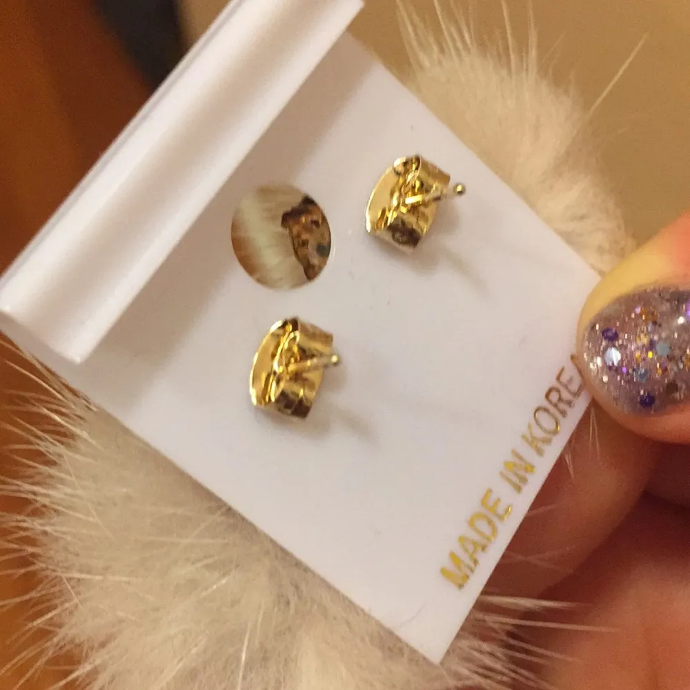 Real Mink fur pom pom earrings - Image 3