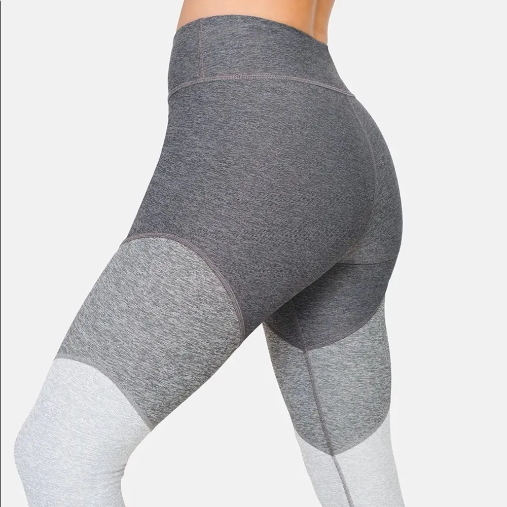 OUTDOOR VOICES Springs 7/8 Legging in Graphite/Ash/Dove Gray Colorblock Size M - Image 5