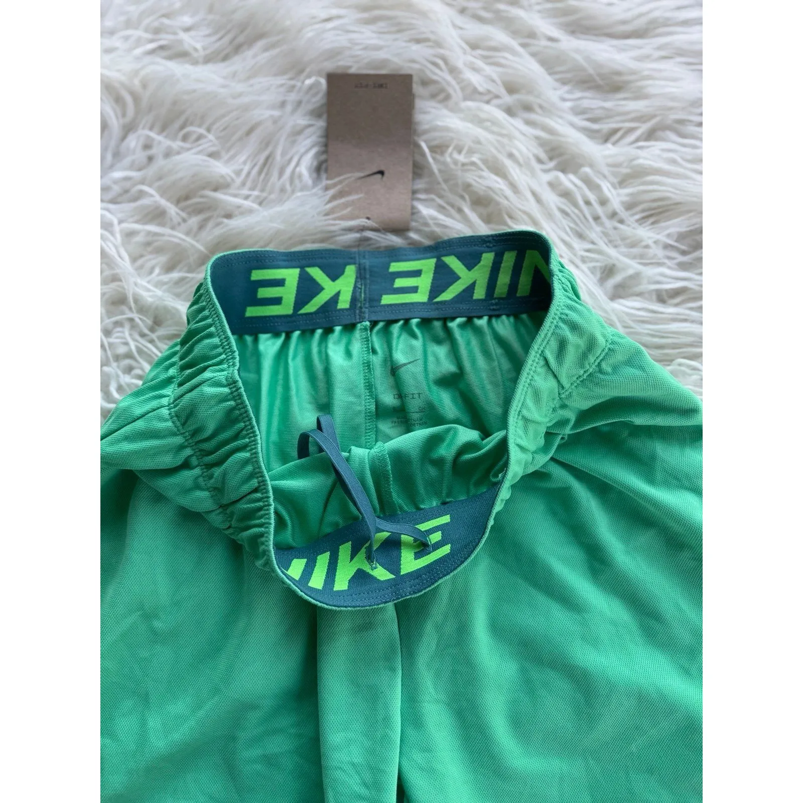 Nike Attack Dri-FIT Mid-Rise 5" Unlined Shorts Spring Green Size Small - Image 6