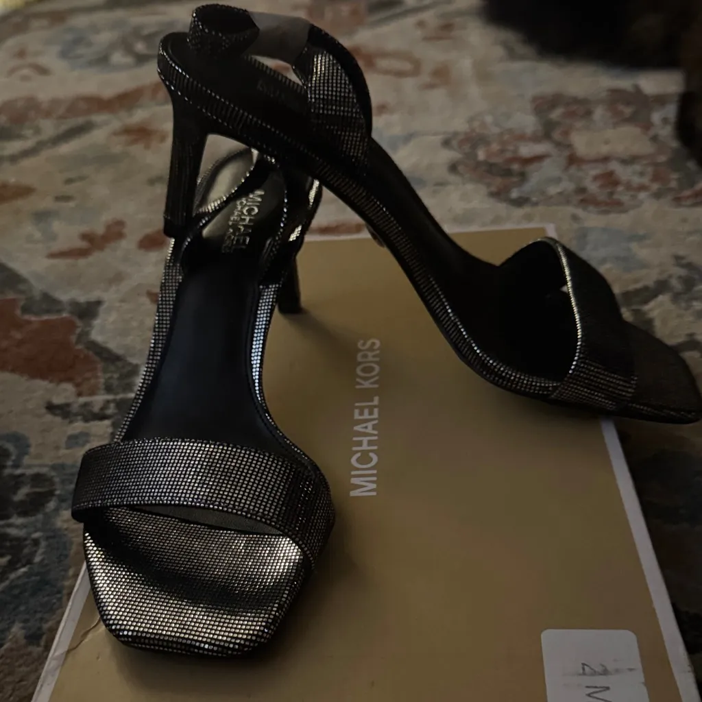 Michael Kors Black and Silver Heels - Image 4