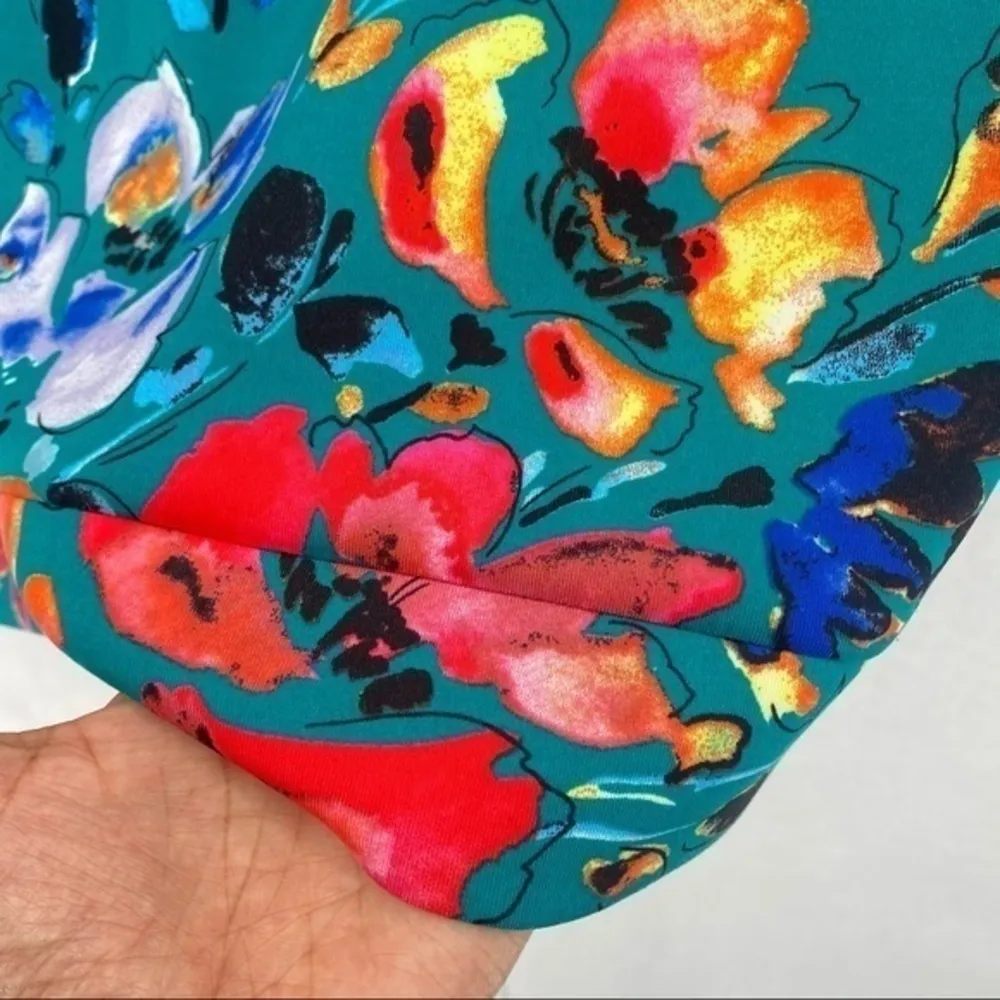 Baraschi Floral Print‎ Boatneck Top Green Size M - Image 4