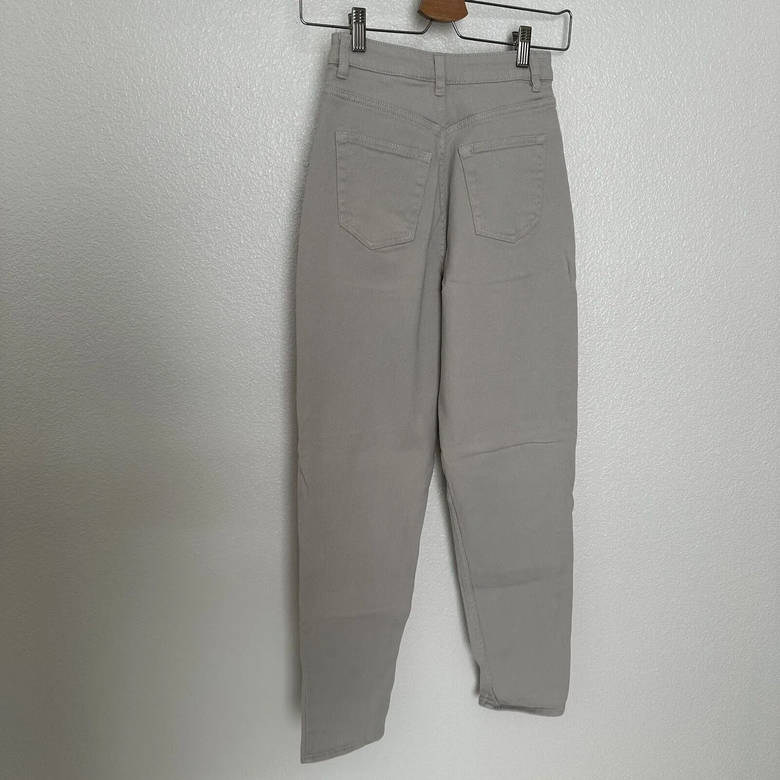 Divided Women's  Jeans Beige Relaxed Baggy - Image 3