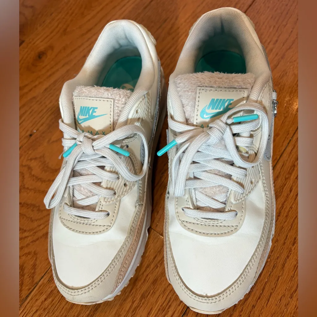 Nike Air Max Sneakers – Women’s Size 6 – Cream/Beige w/ Teal Accents - Image 2