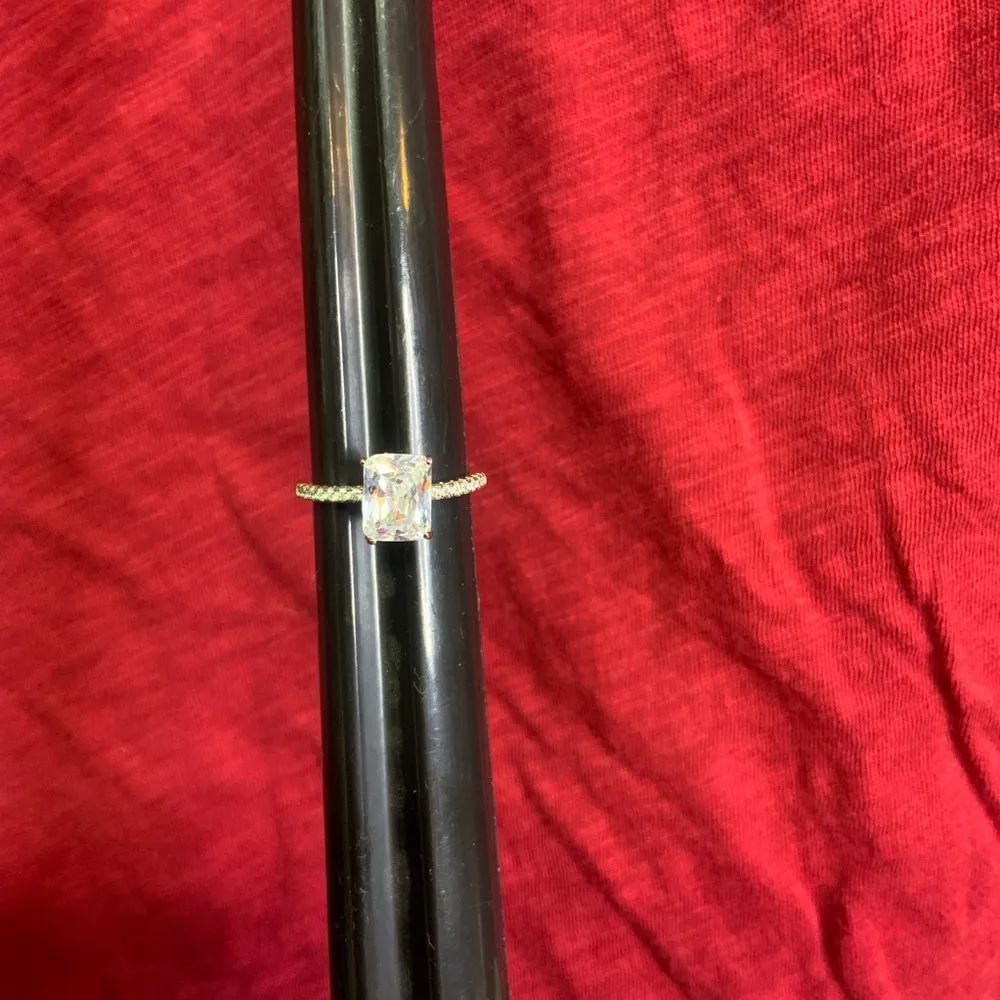 Amazing Sterling Silver Engagement Ring - Image 6