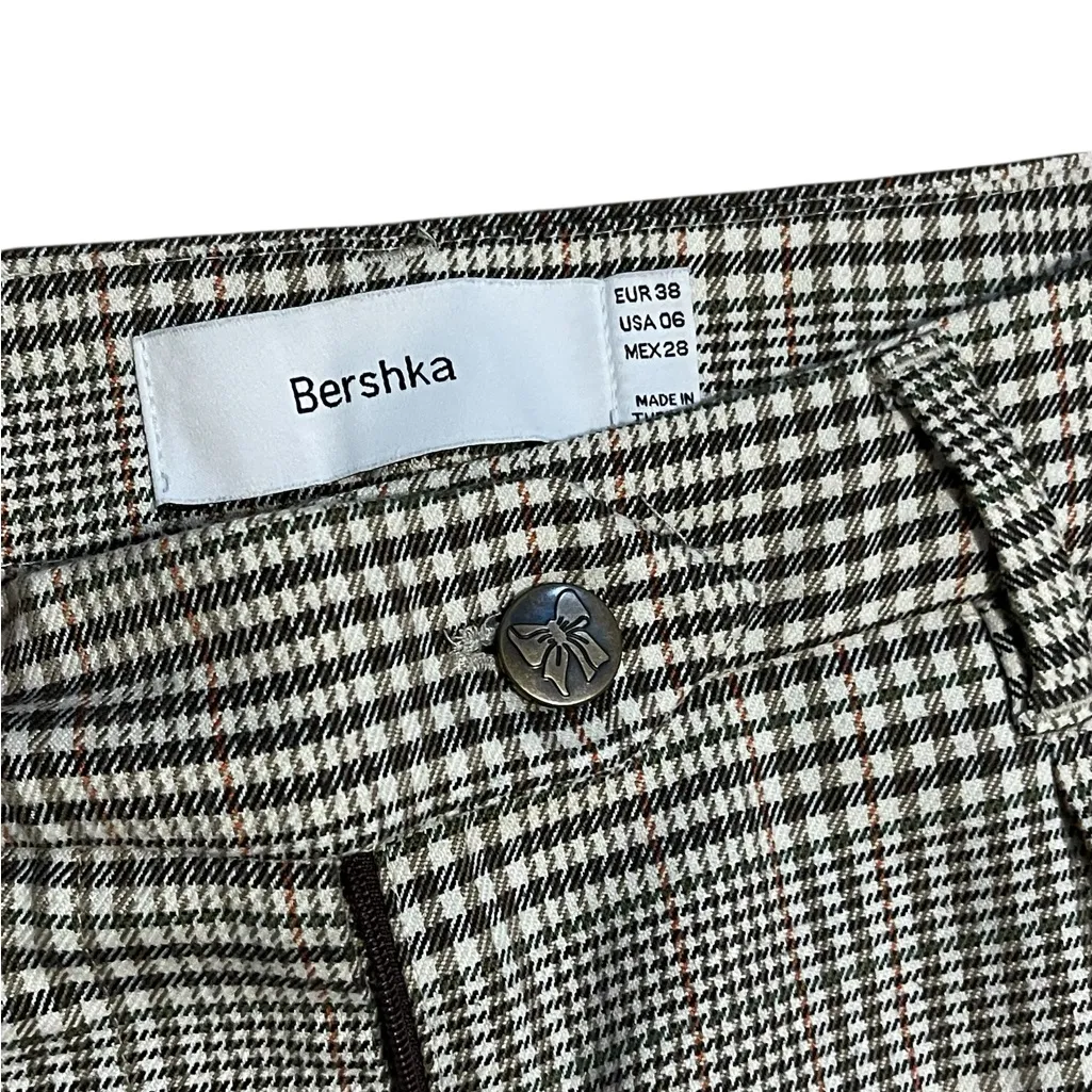 Bershka Black and White Checkered Trousers - Image 4