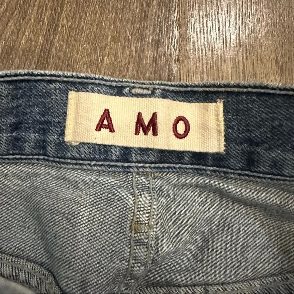 AMO Loverboy Freedom Blue Distressed Cropped Raw Hem Jeans in Retro Size 23 - Image 5