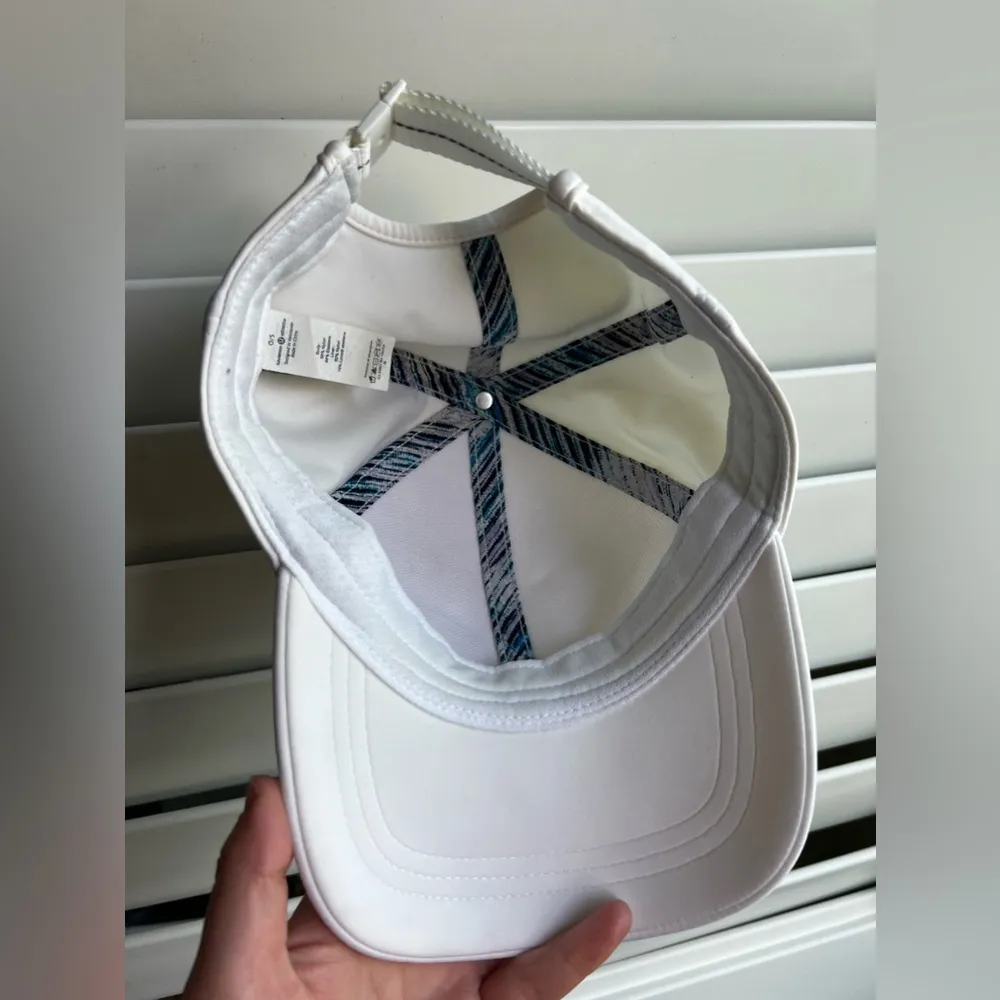Lululemon baseball hat in White One size - Image 3
