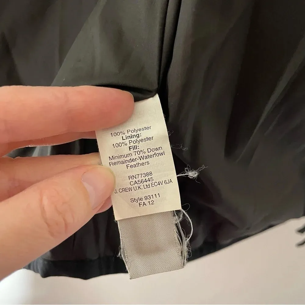 J. Crew Excursion Quilted Down Fill Vest in Herringbone Size Medium - Image 8