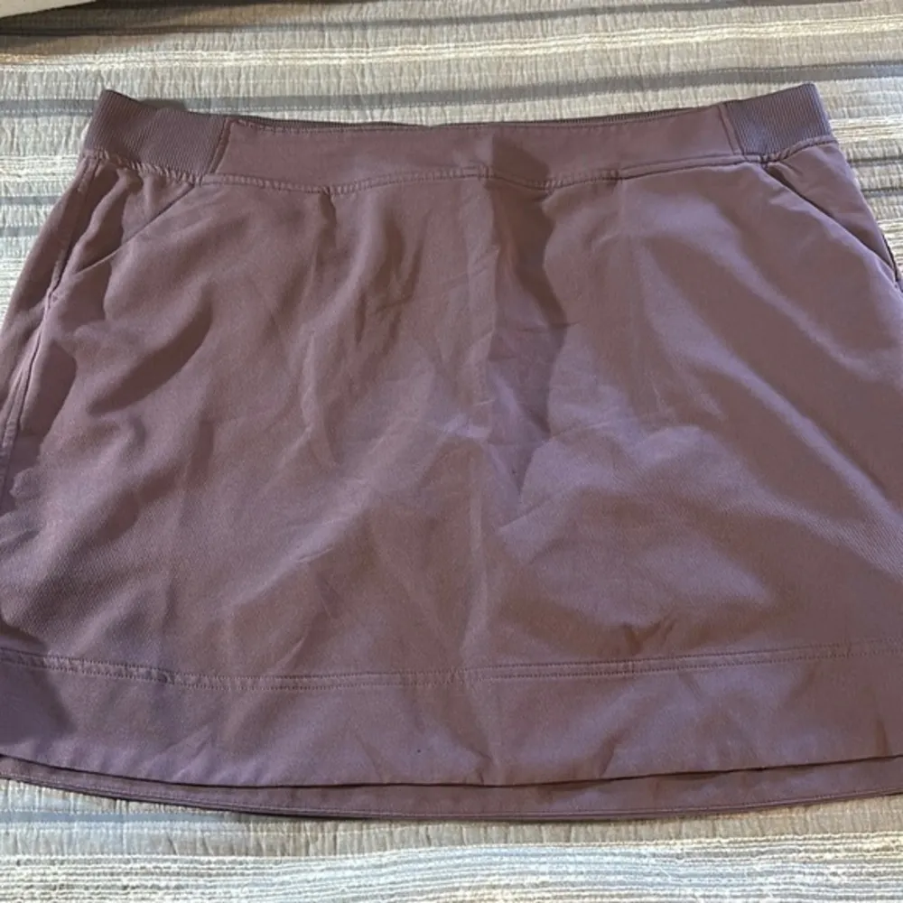 32 Degree Cool Dark Plum Athletic Golf Tennis Skort Size XL EUC #0815 - Image 3