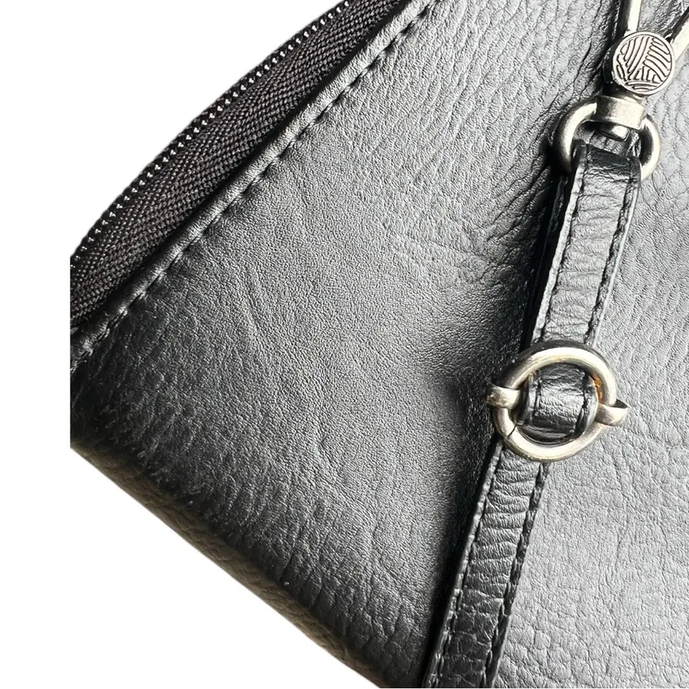The Sak Smartphone Crossbody - Image 9