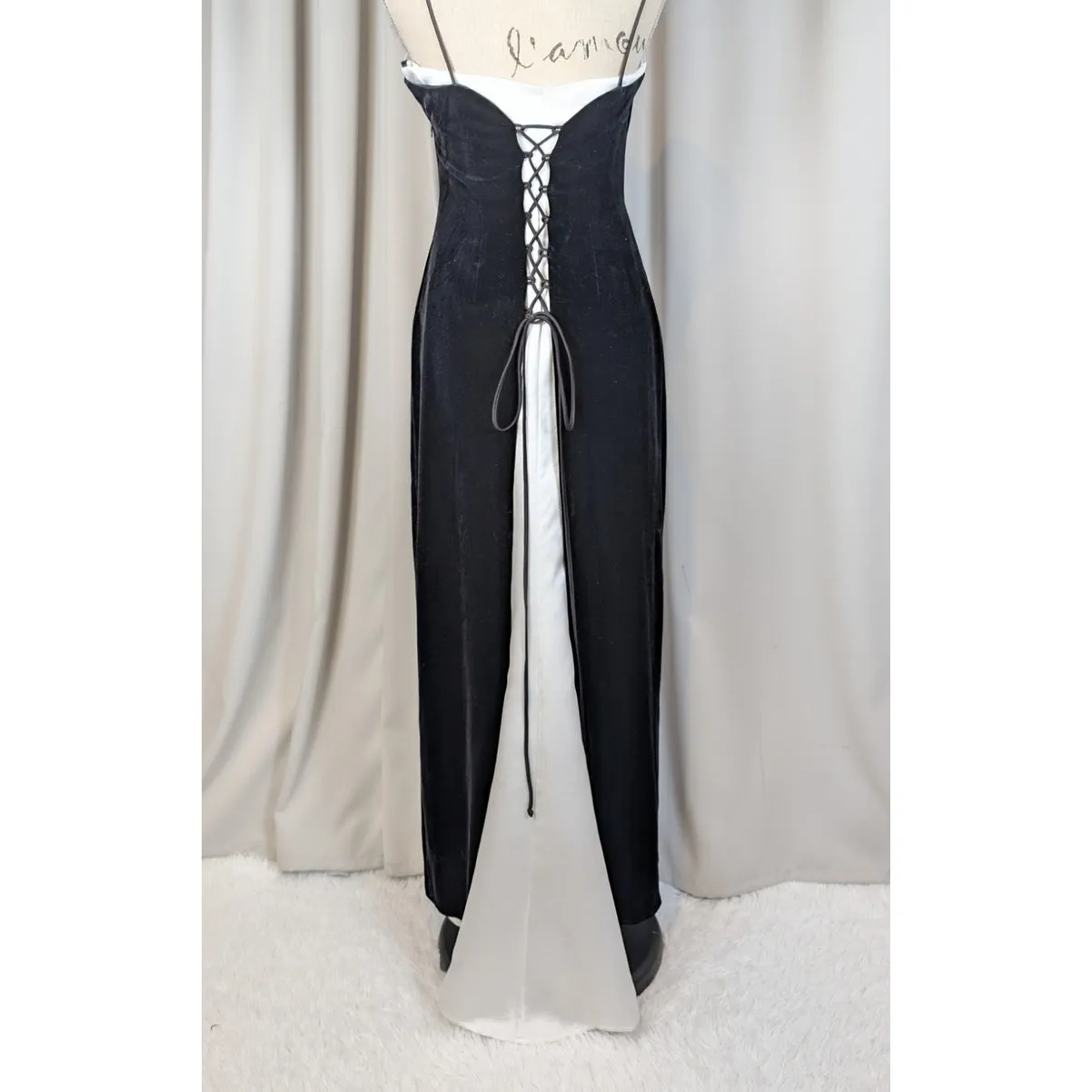 Vintage Y2K Betsey & Adam Velvet Long Formal Dress Black and White Size XS - Image 17