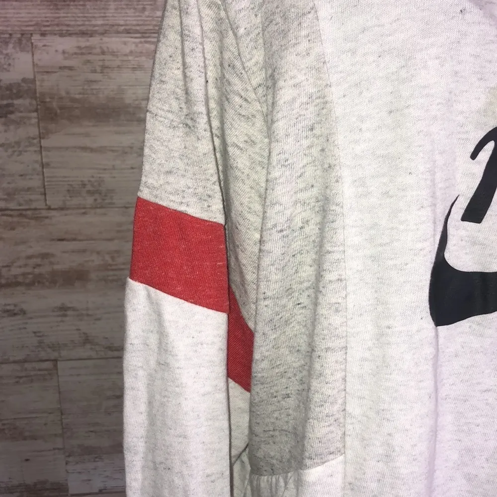 Women's Nike Sportswear Varsity Hoodie Gray Heather and red Large sweatshirt​​ - Image 4