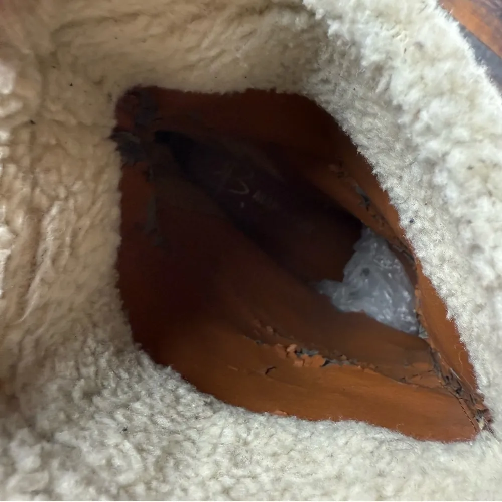 B Makowsky B. Makowsky Tan Winter Boots with Cream Fur - Image 10