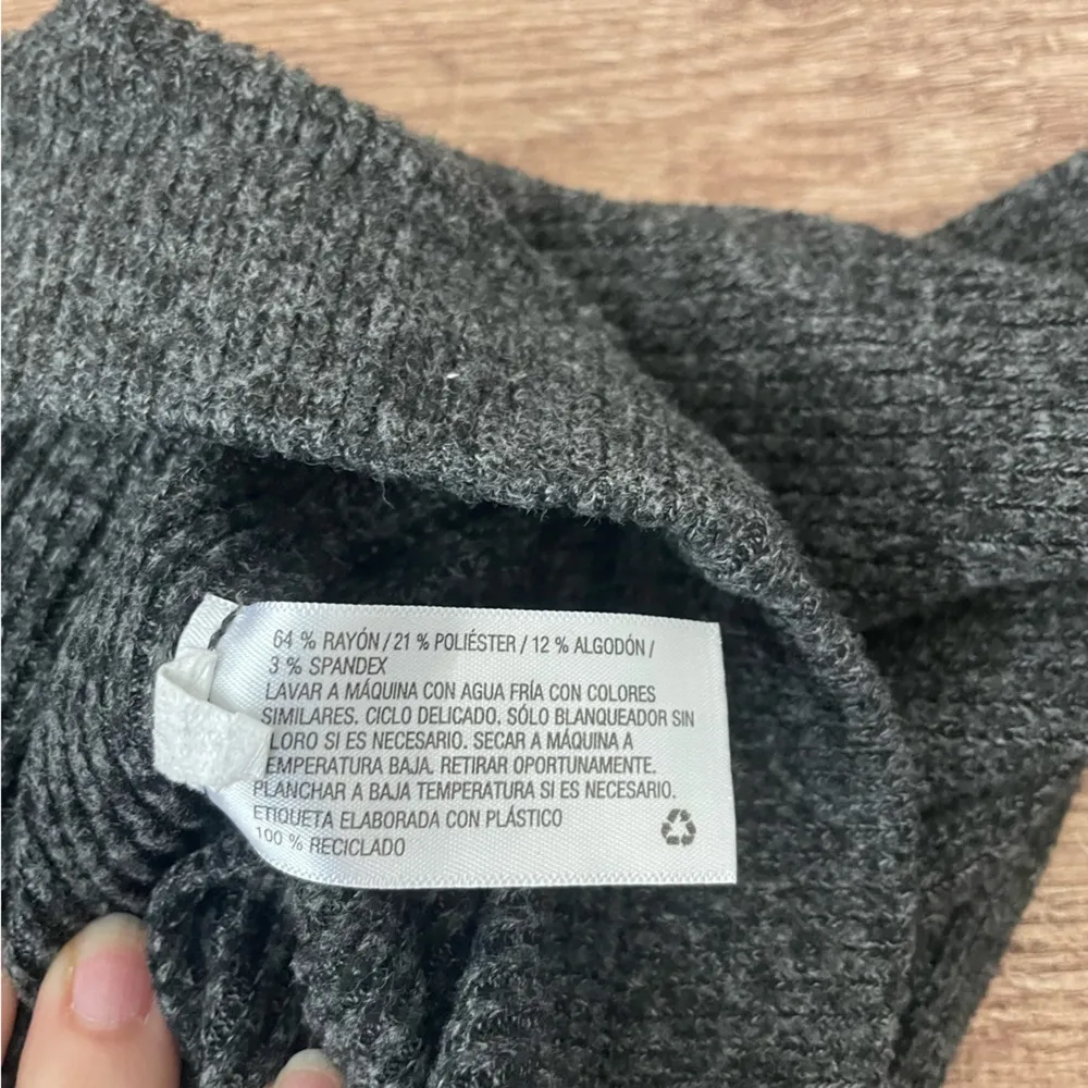 Wild Fable  Dark Grey Ribbed Knit Flare Leggings Size Large - Image 4