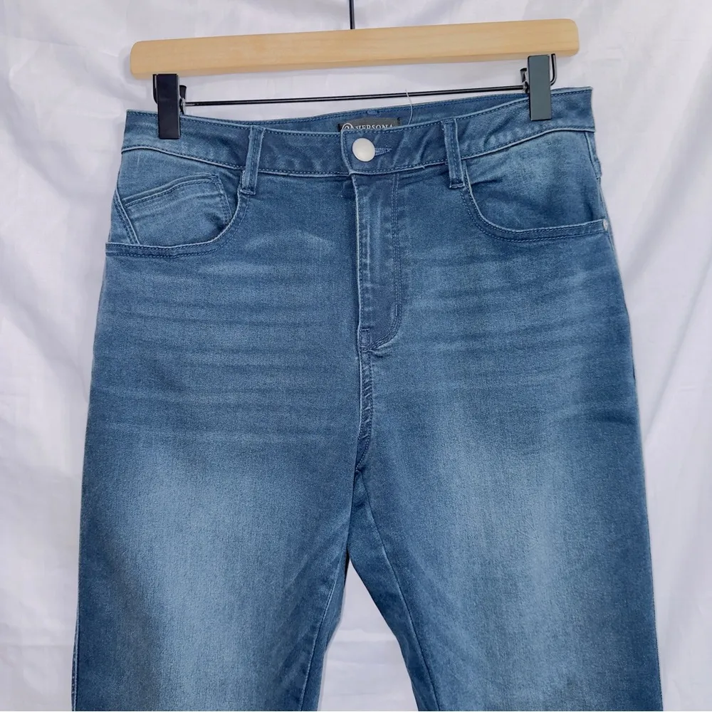 Versona Dark Wash Denim High Rise Cropped Flare Jean size 6 - Image 2