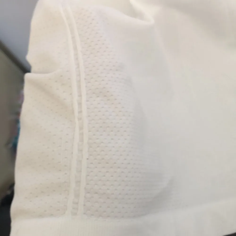 NWT SPANX White Seamless Tank Top In White Sz 1X - Image 6