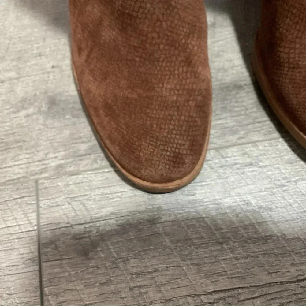 Isola Lavoy Stacked Heel Boot Size 9 - Image 6