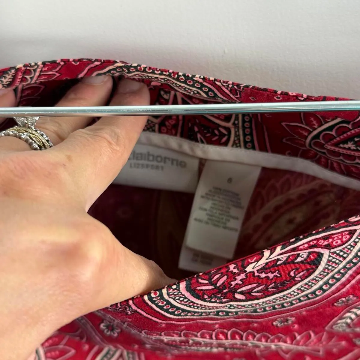 Beautiful Liz Claiborne Skirt Size‎ 6 - Image 4