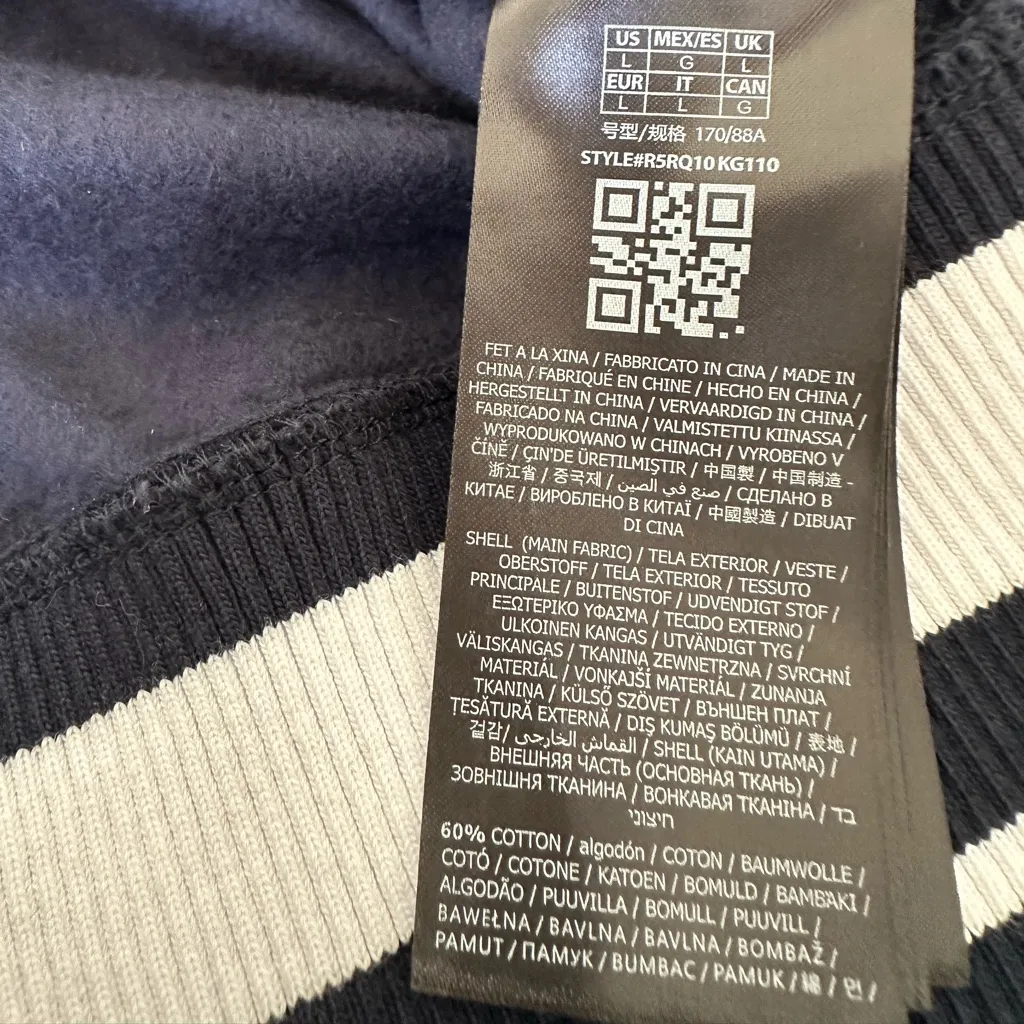 GUESS Varsity Embroidery Noele Boucle
Navy Women's Cardigan - Image 8