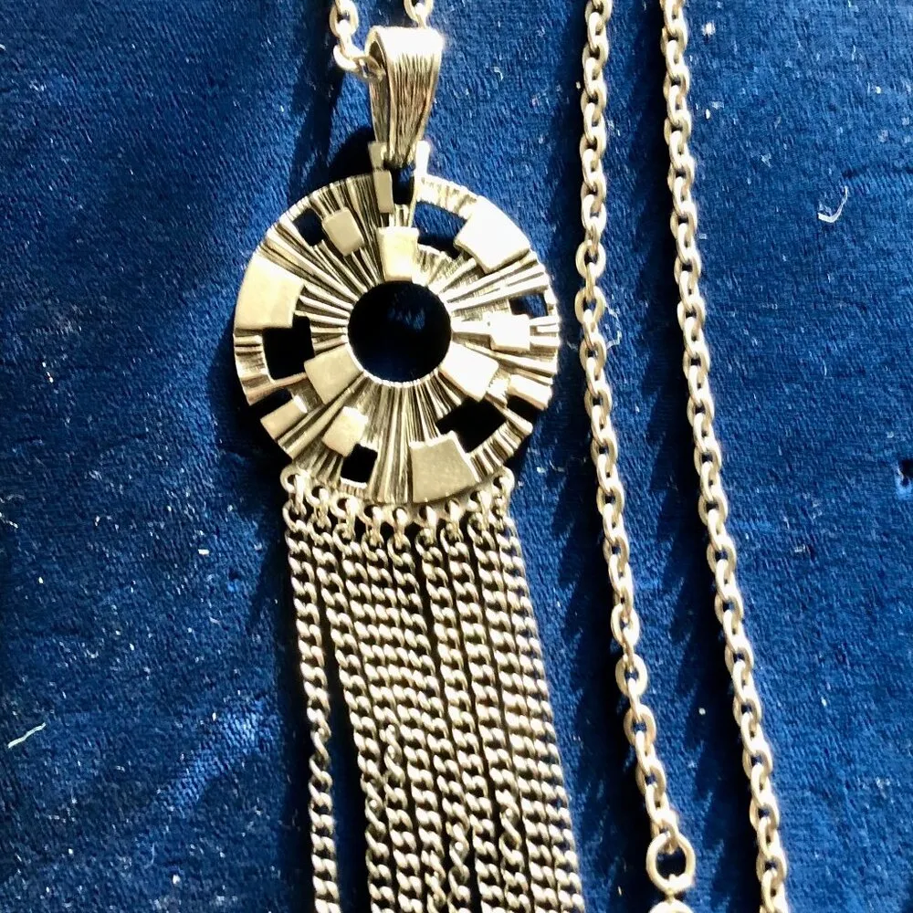 Sarah Coventry Spanish Moss Necklace, 1972 Vintage Pewter Silver Pop Art Gray - Image 2