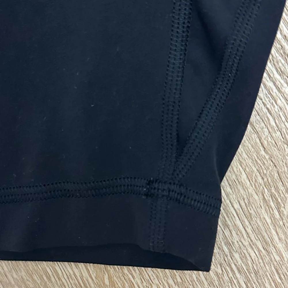 Lululemon Align Super High Rise Short *10” in Black Size 2 - Image 11