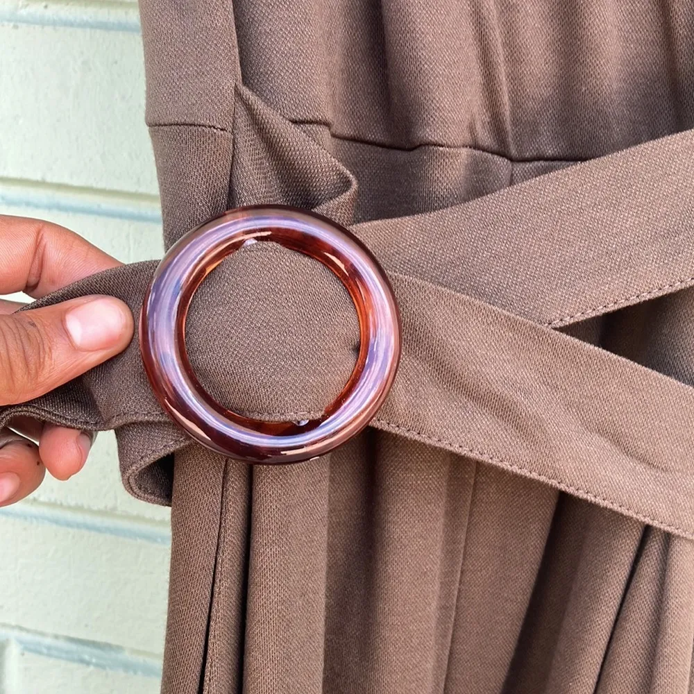 Zara army green wrap capris style jumpsuit woman’s size small - Image 3