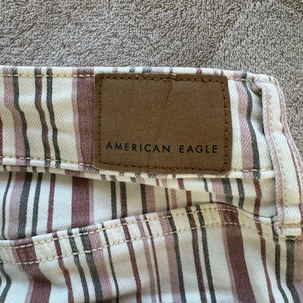 North Face Cropped Long Sleeve Crewneck - Image 4