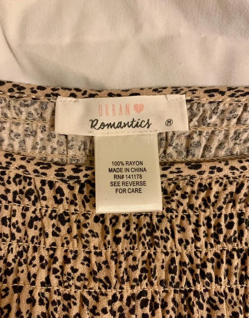 Boutique Leopard Peplum Blouse Size M - Image 2