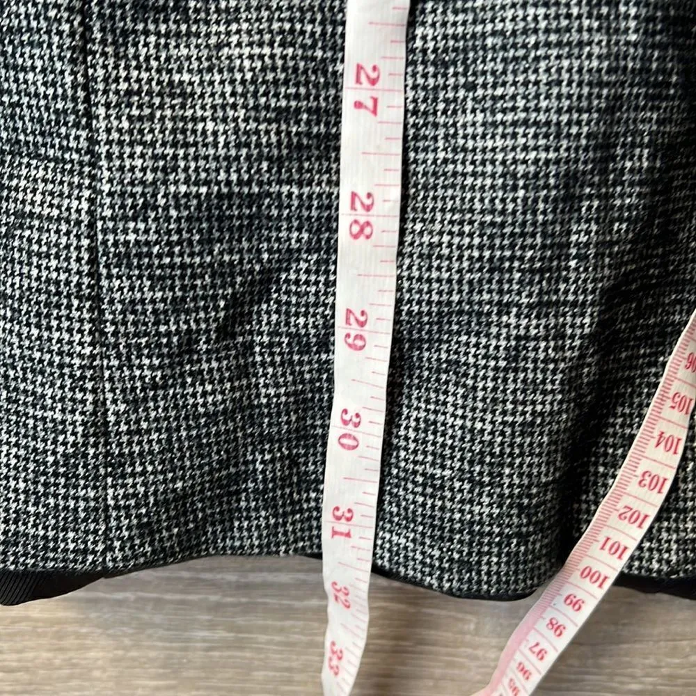 J. McLaughlin Black/White Houndstooth Wool Blend Cate Blazer Vest - Image 11