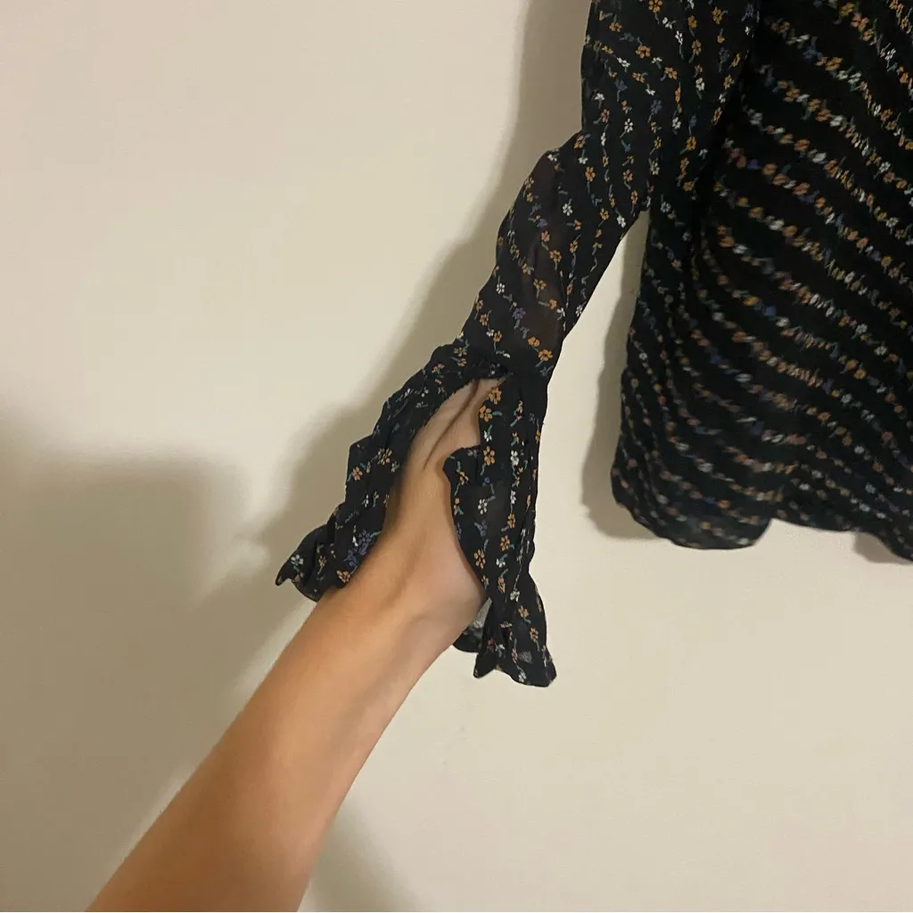 Ganni Mullin Georgette Floral Blouse size Small - Image 5