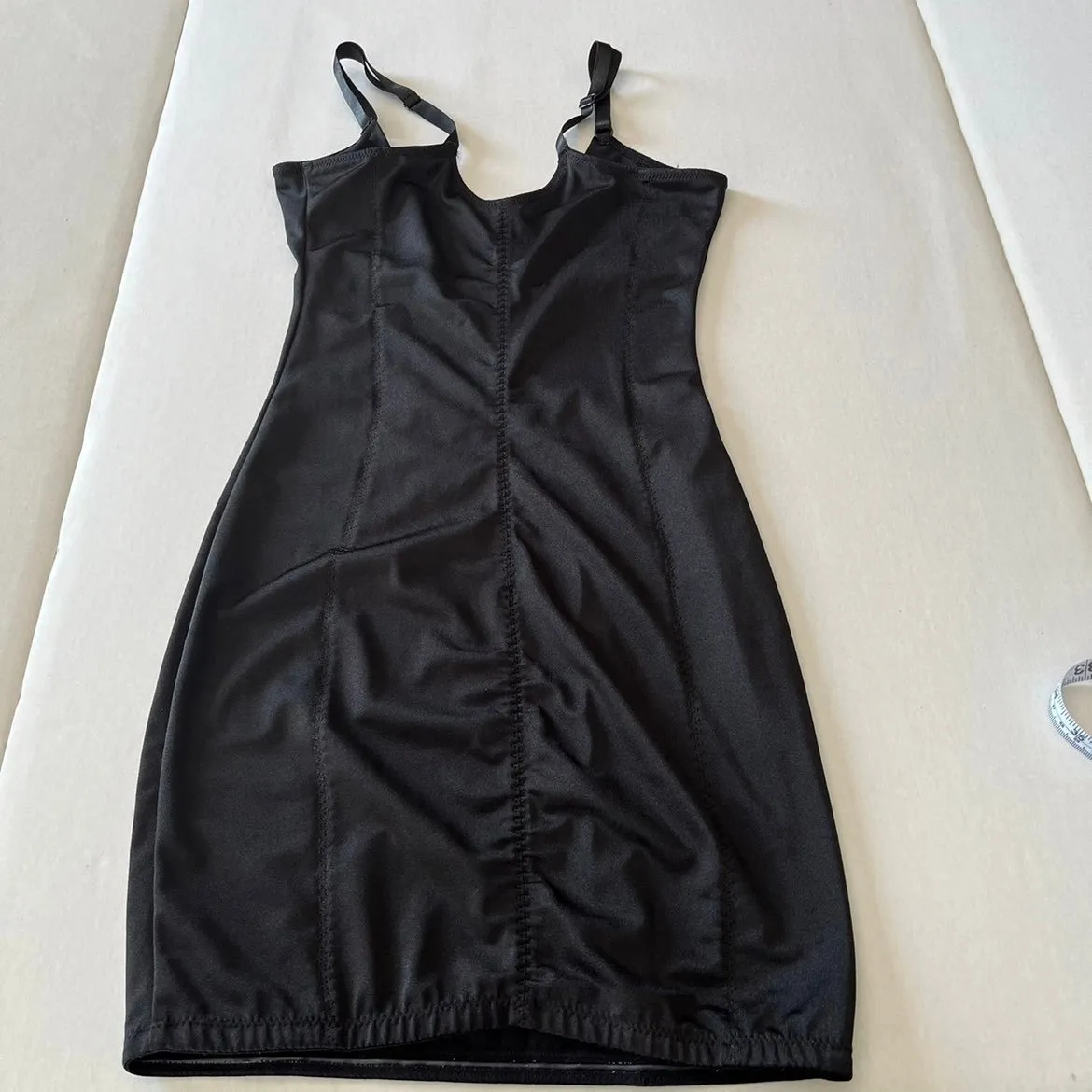 Marilyn Monroe Intimates slip size medium. Preowned‎ in excellent condition. - Image 7