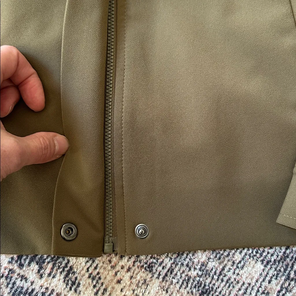 Athleta Endless bomber jacket, acacia olive - Image 6