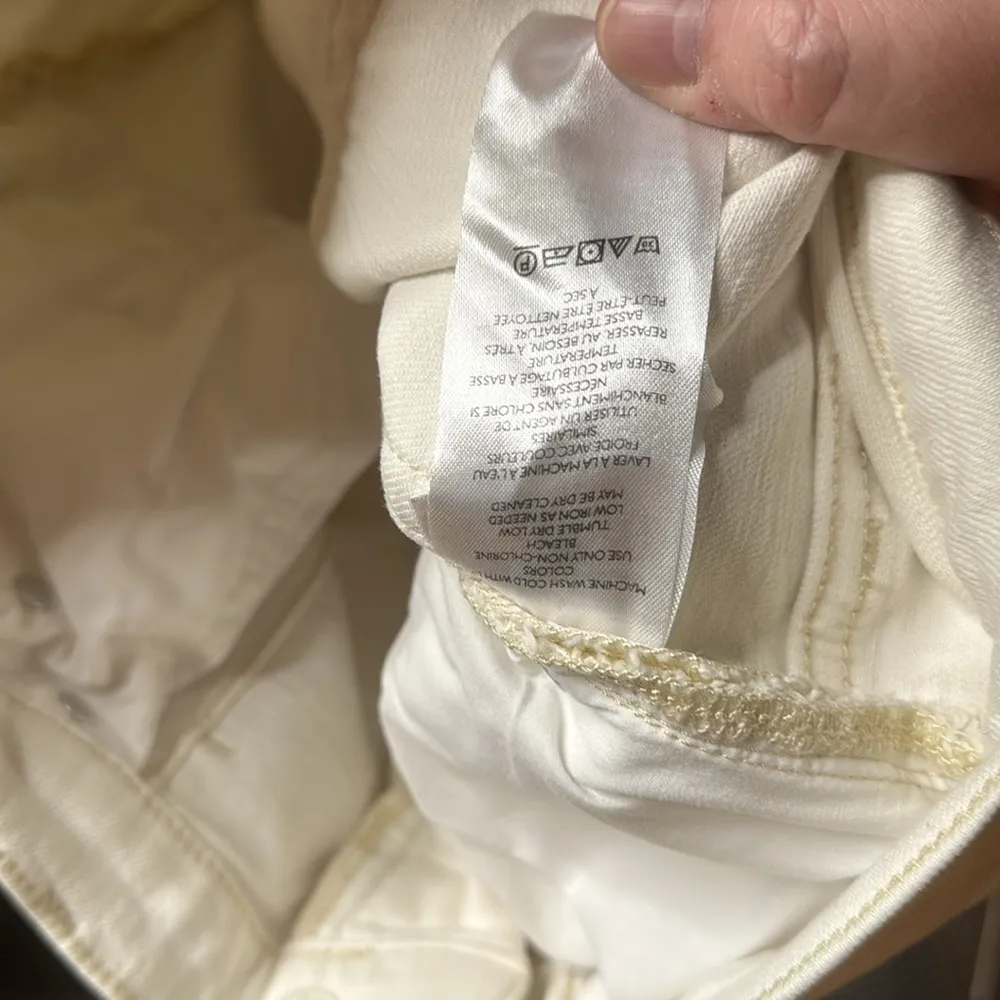 Pilcro Clean-Seamed High-Rise Wide-Leg Cream Jeans Size 30 - Image 10