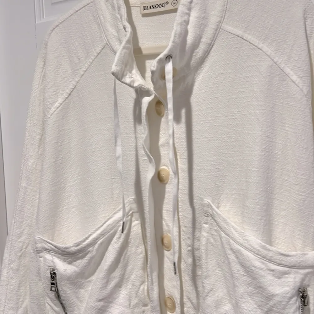 Blank NYC Linen Utility Jacket Lightweight Medium Cream White Button Front - Image 5