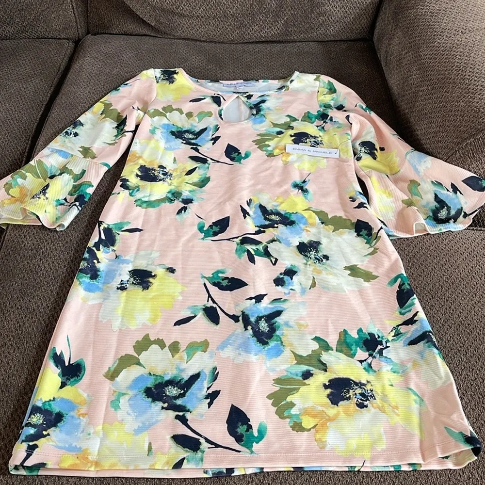 Emma & Michelle floral keyhole flare 3/4 sleeves dress M - Image 2