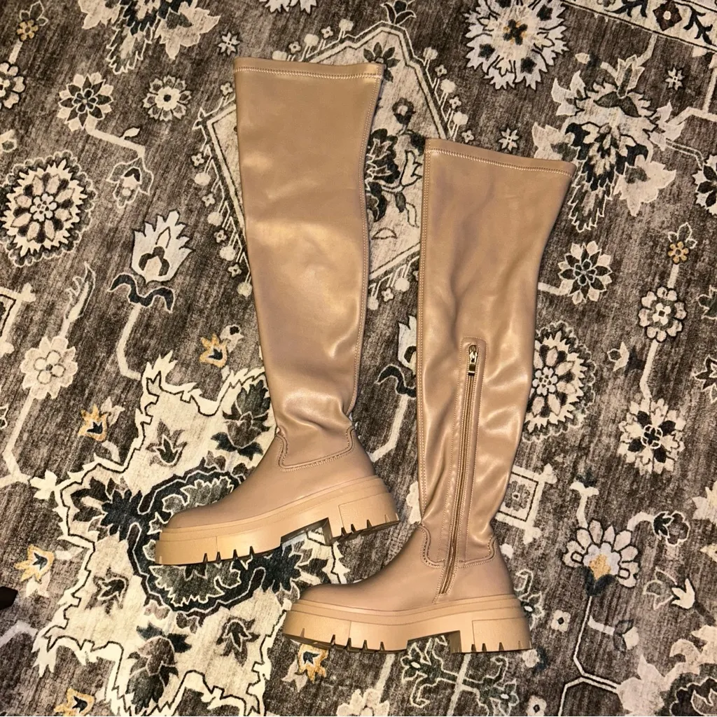 Elegant Tan Over-the-Knee Women's Boots - Image 2