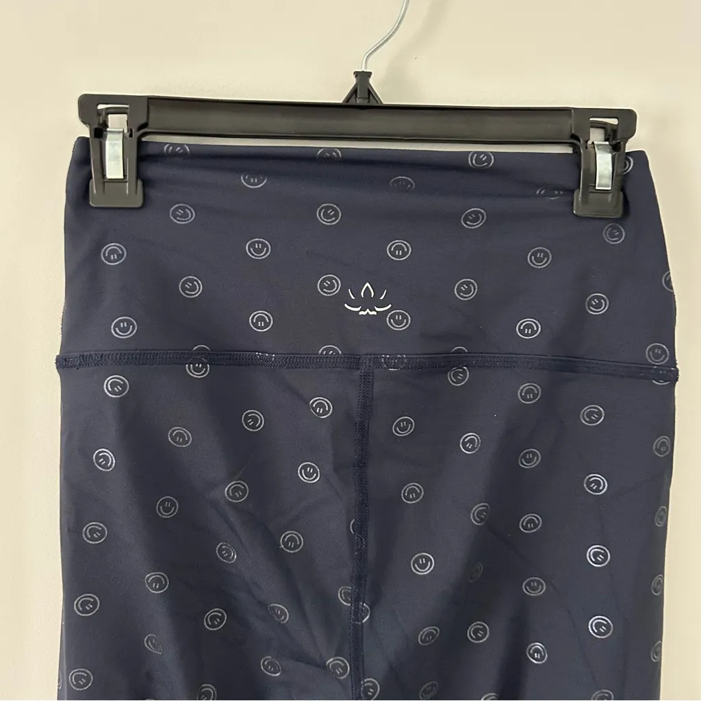 Beyond Yoga Navy Happy Face Power Shine High Waisted Midi Leggings M - Image 4