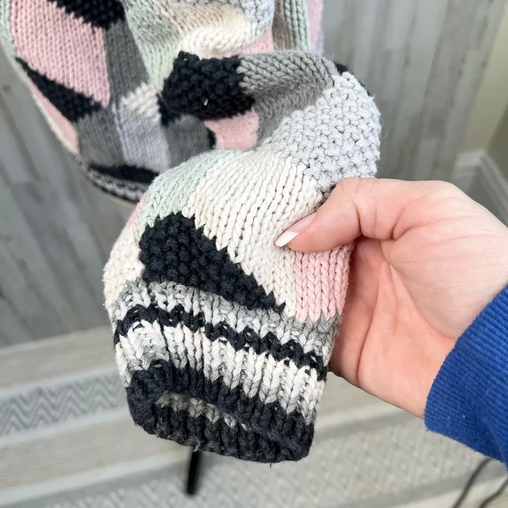 Vintage Capezio Handknits Women's 3D Geometric Knit Sweater Size S Pink - Image 6