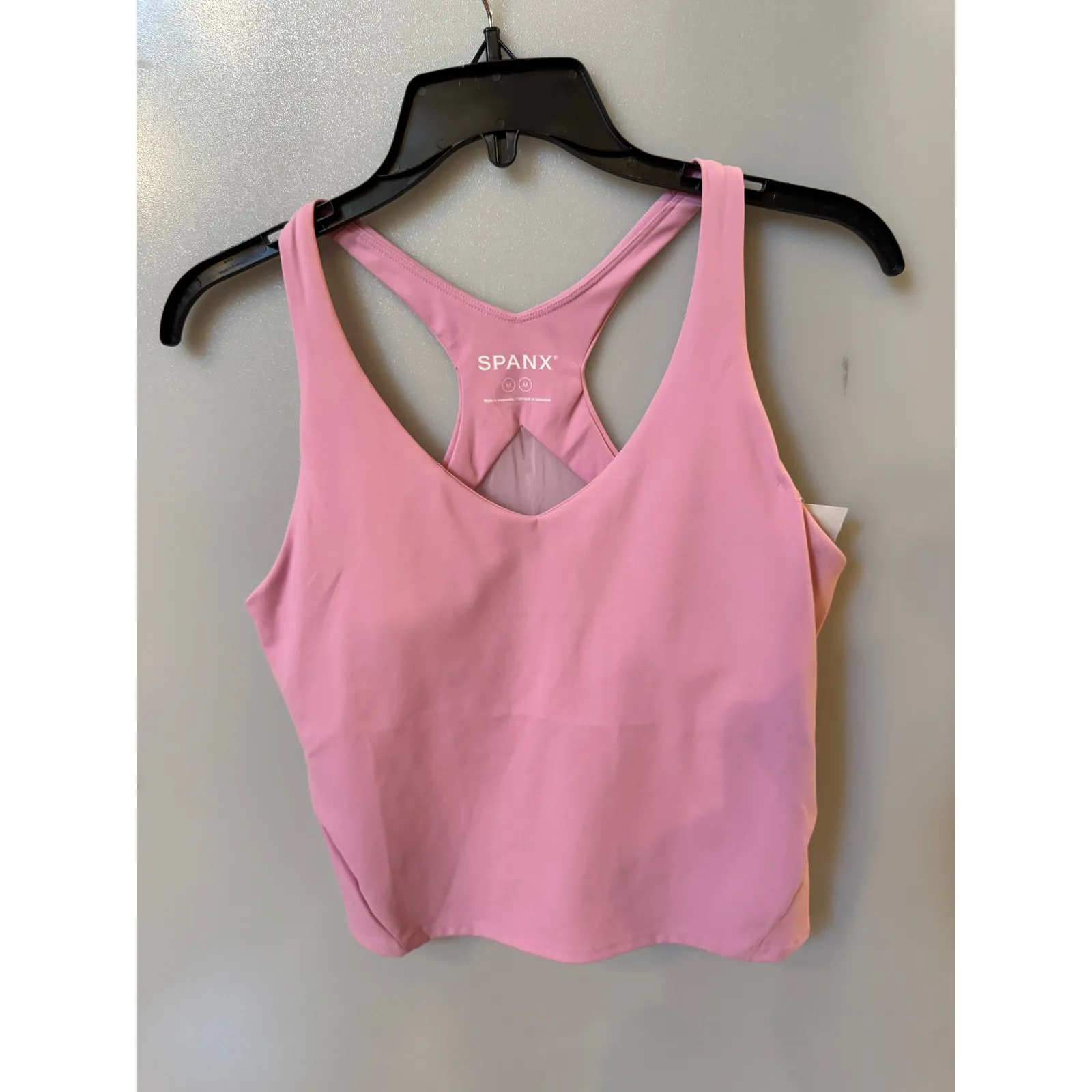 SPANX Get Moving Pink V-Neck Shelf Tank Top - Size Medium (New) - Image 5