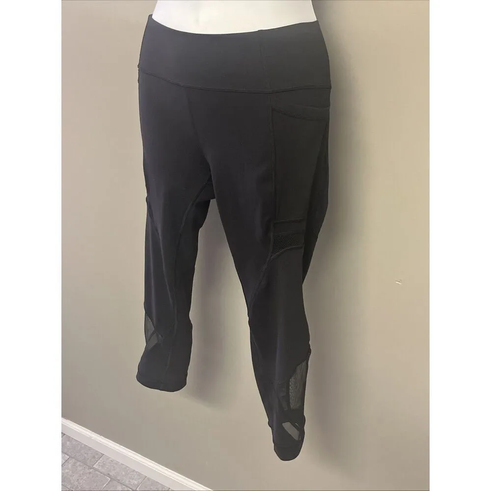 Lululemon Women’s Black Cropped Mesh Accent Pockets Size 6 - Image 5