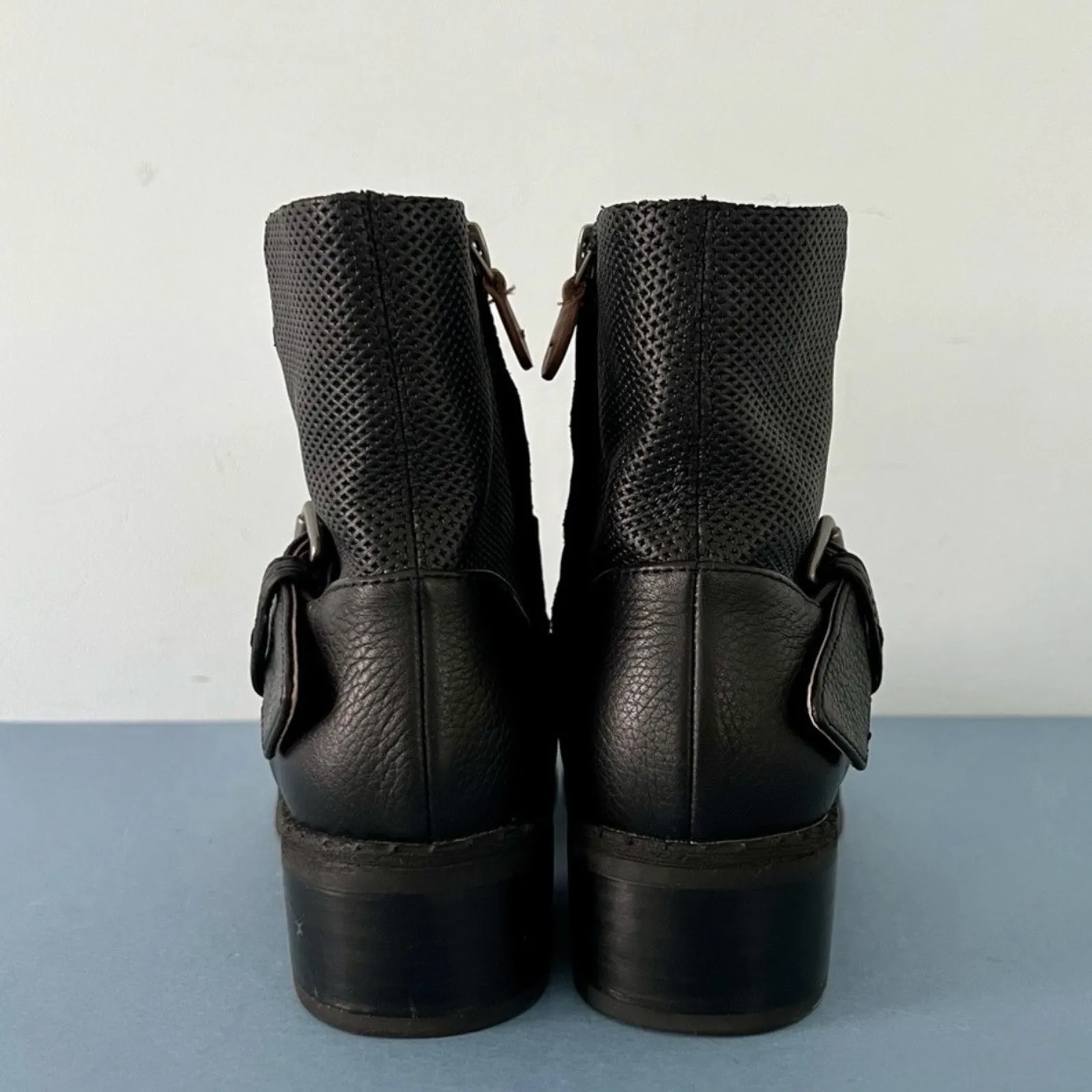 Gentle Souls by Kenneth Cole Best Slit Moto 2 Black Leather Ankle Boots - Image 6