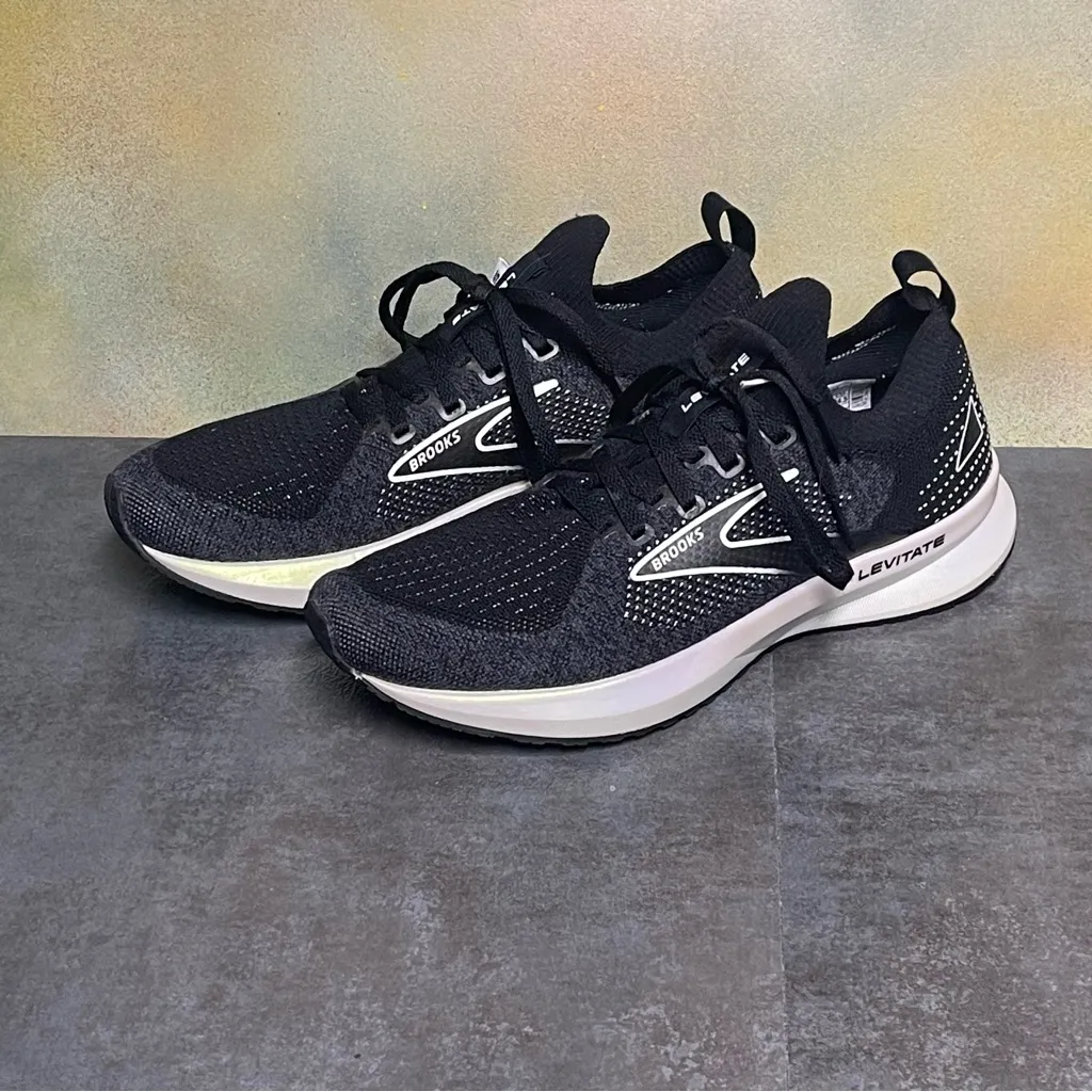 Brooks Levitate 5 StealthFit Women's Black Running Shoes Size 7.5B - Image 3