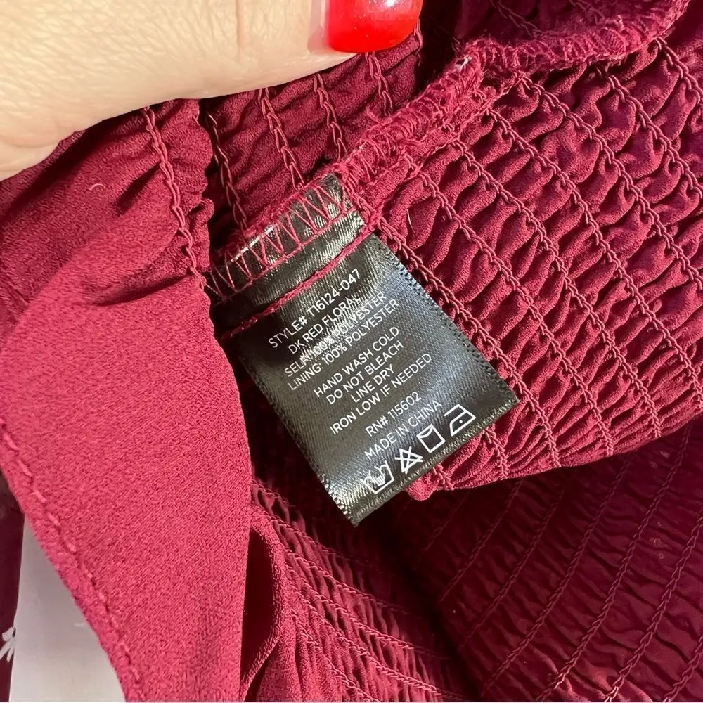 Lush‎ reyna ditzy floral smocked top on burgundy floral - Image 4