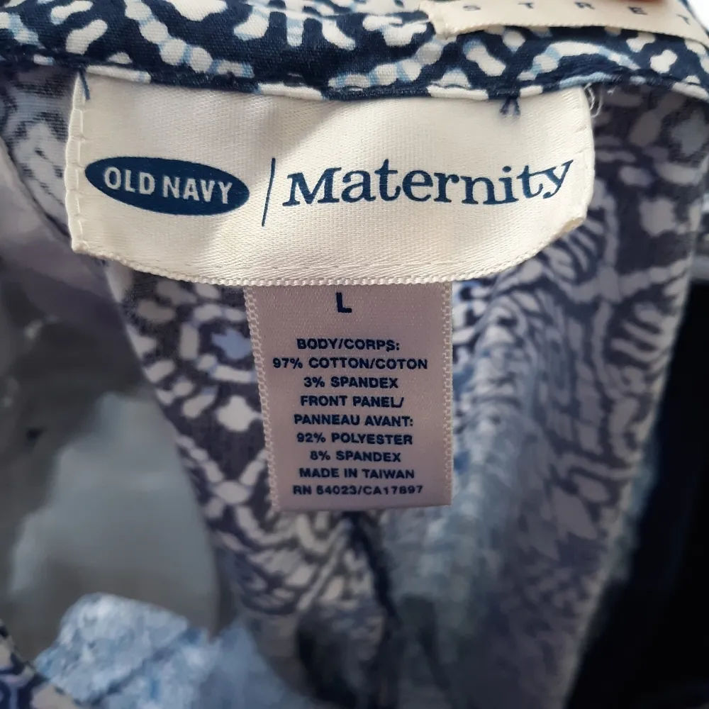 Old Navy Maternity Women's Blue Capri Crop Pants - Image 6