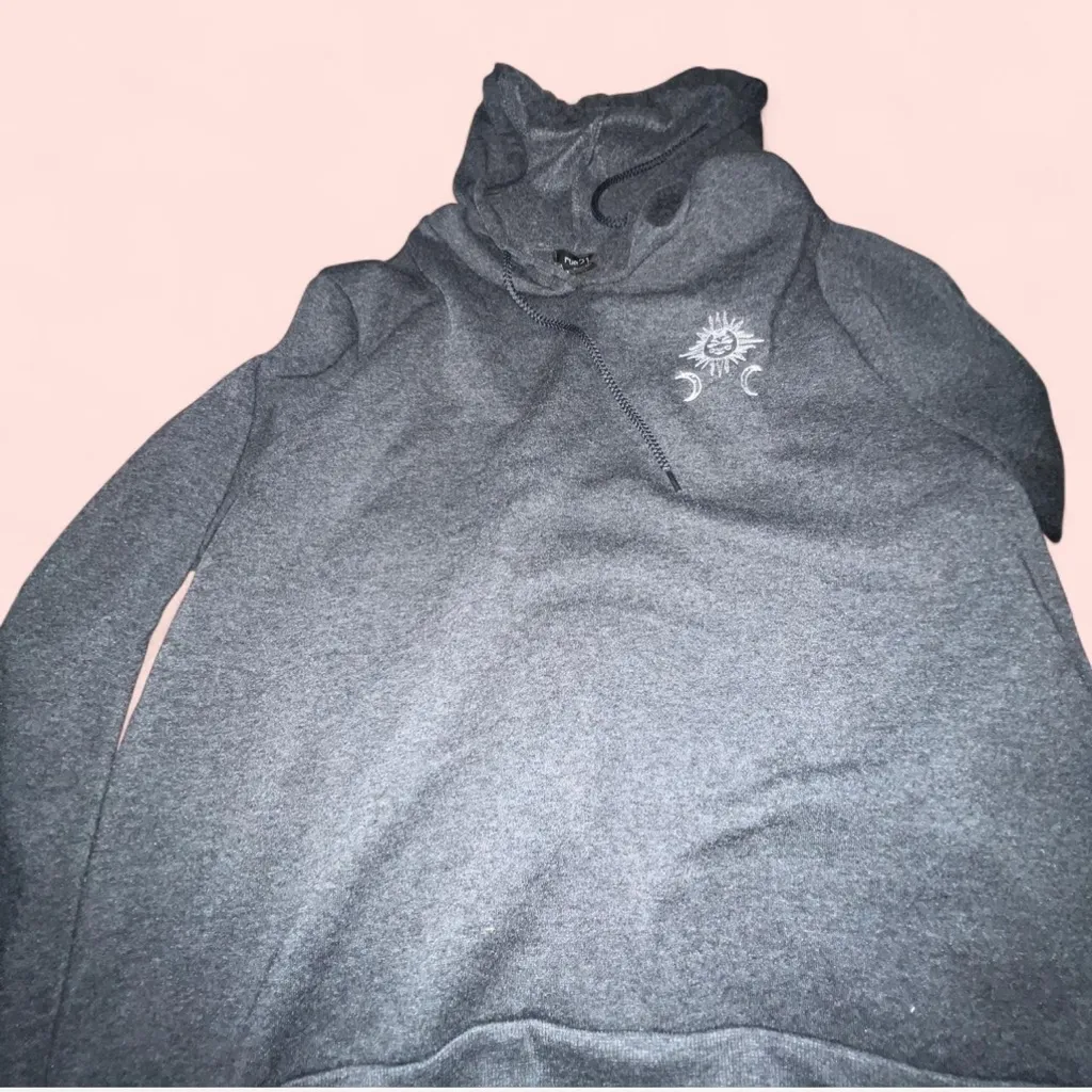 Rue21 Grey hoodie - Image 3