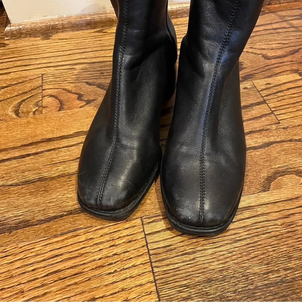 Elegant Black Women's Ankle Glove Boots Size 6 - Image 2