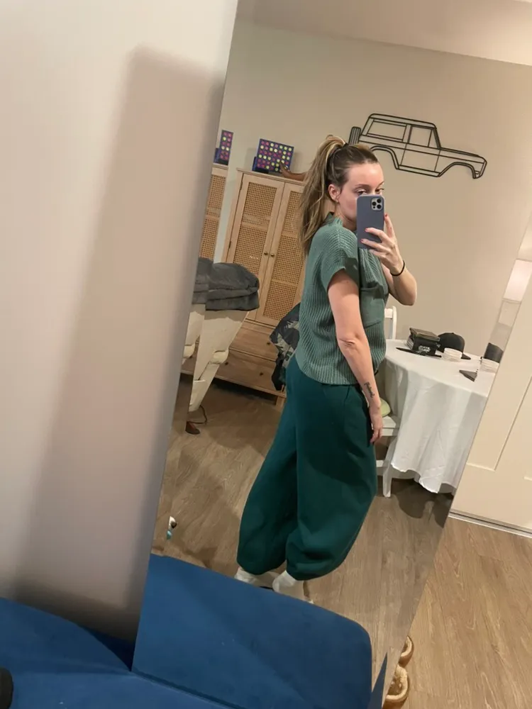 Lounge Around Set - Image 6